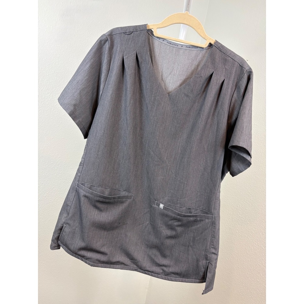 Fabletics Scrubs Womens XXL/1X Gray V-Neck Pleated Scrub Top Set of Two